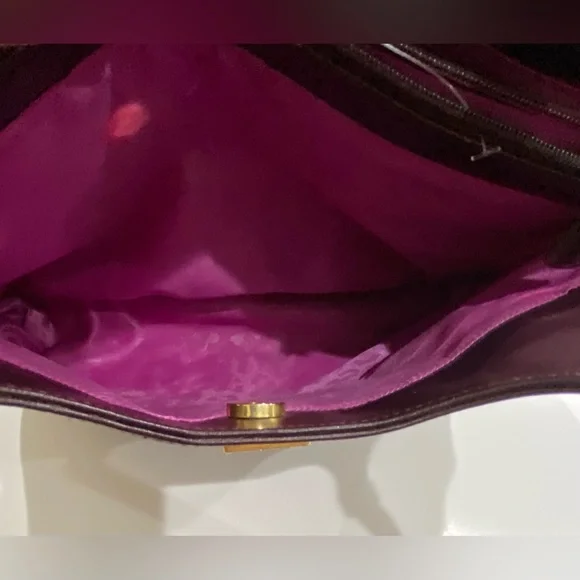 Susan Lucci Shoulder Bag - Picture 8 of 10